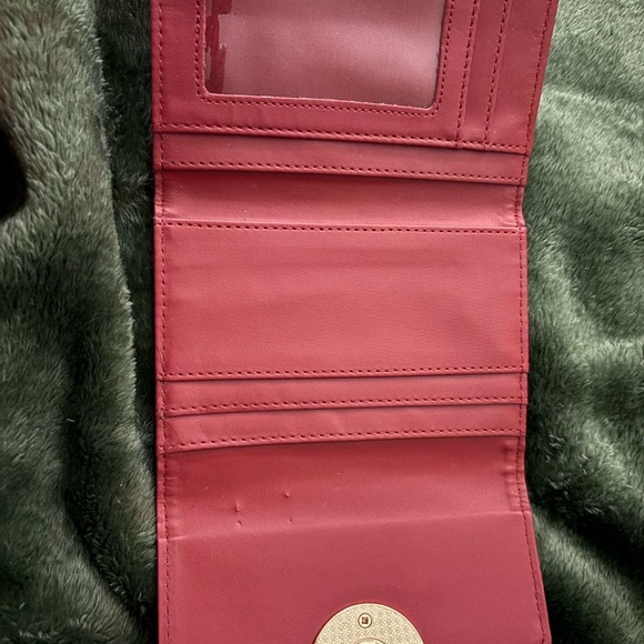 Ellen Tracy Black Wallet with Gold Accent - Picture 4 of 4